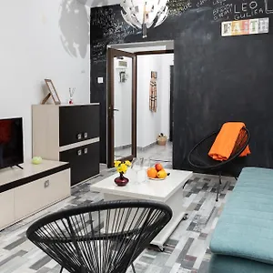 Apartament Old Deluxe - River View !, Bucureşti